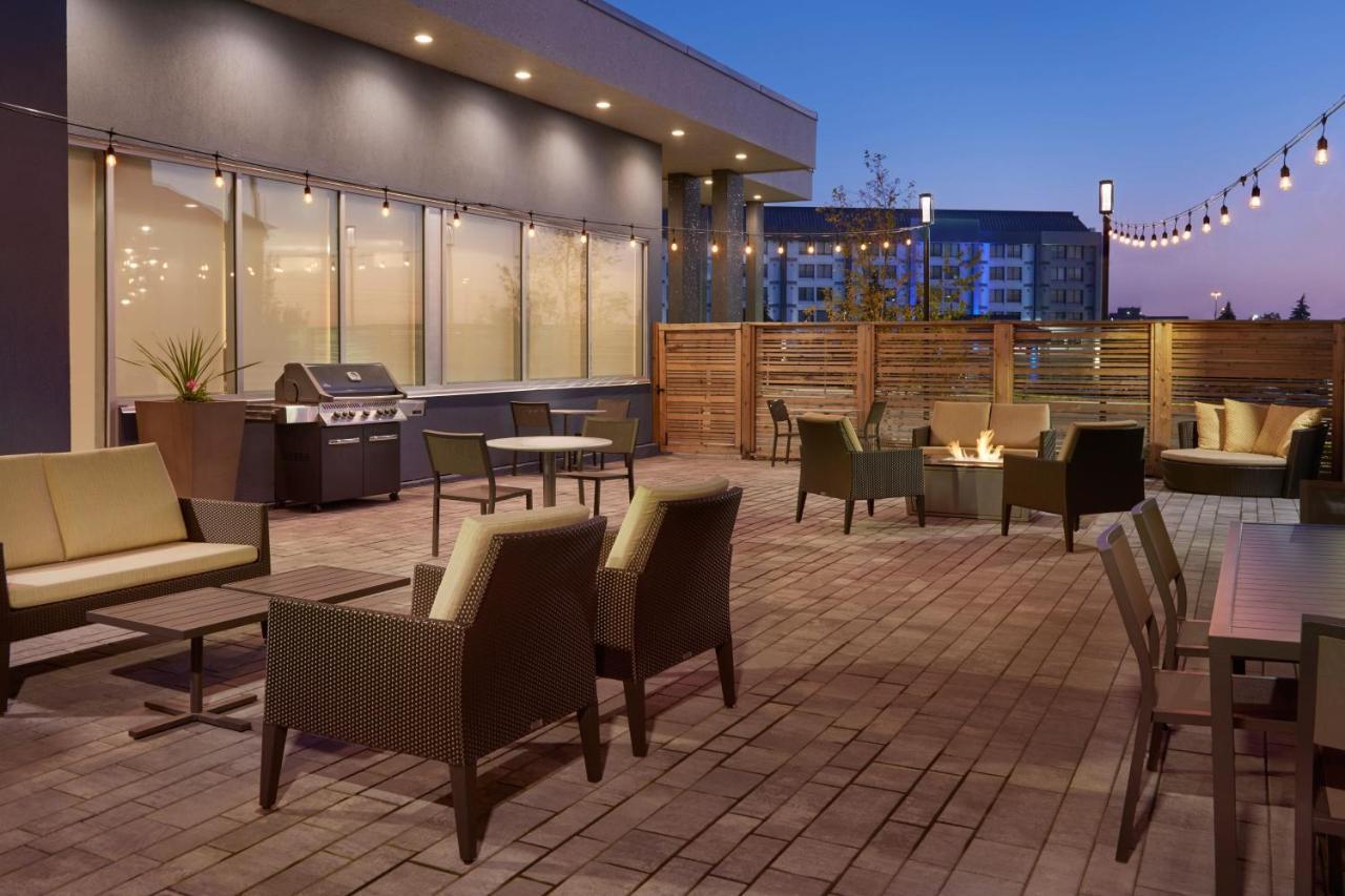 Residence Inn By Marriott Toronto Mississauga Southwest Exterior foto